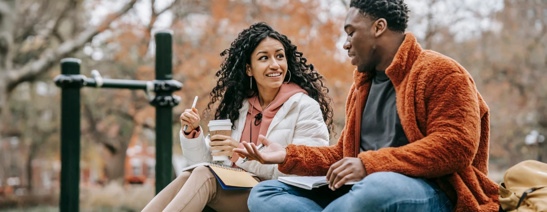 Coaching with Joy kan je ondersteunen bij het voorkomen van miscommunicatie en je vaardigheden om op een juiste manier te communiceren middels NLP bevorderen.